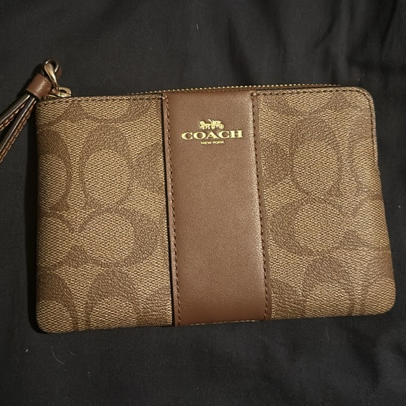 🎉Coach Pace Backpack w/free accessories 🎉 - Picture 4 of 10